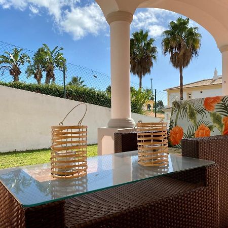 Villa Med - Private Pool, Garden, Sun All Day, Stunning Views Albufeira Bagian luar foto