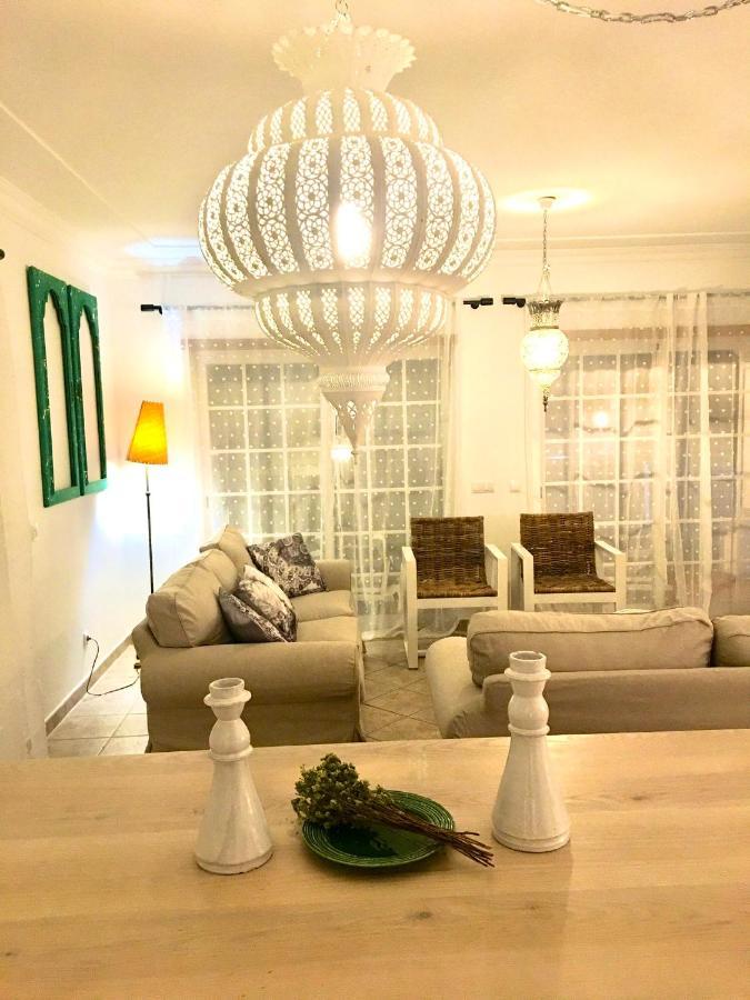 Villa Med - Private Pool, Garden, Sun All Day, Stunning Views Albufeira Bagian luar foto